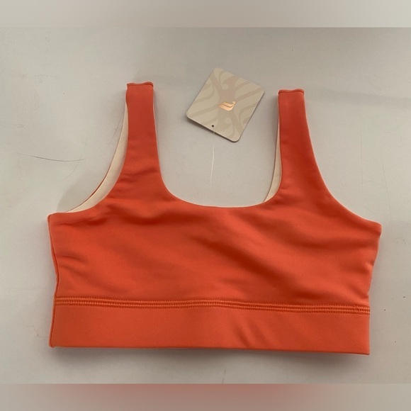 Fabletics Sports Bra Girls Size Small - Picture 1 of 2